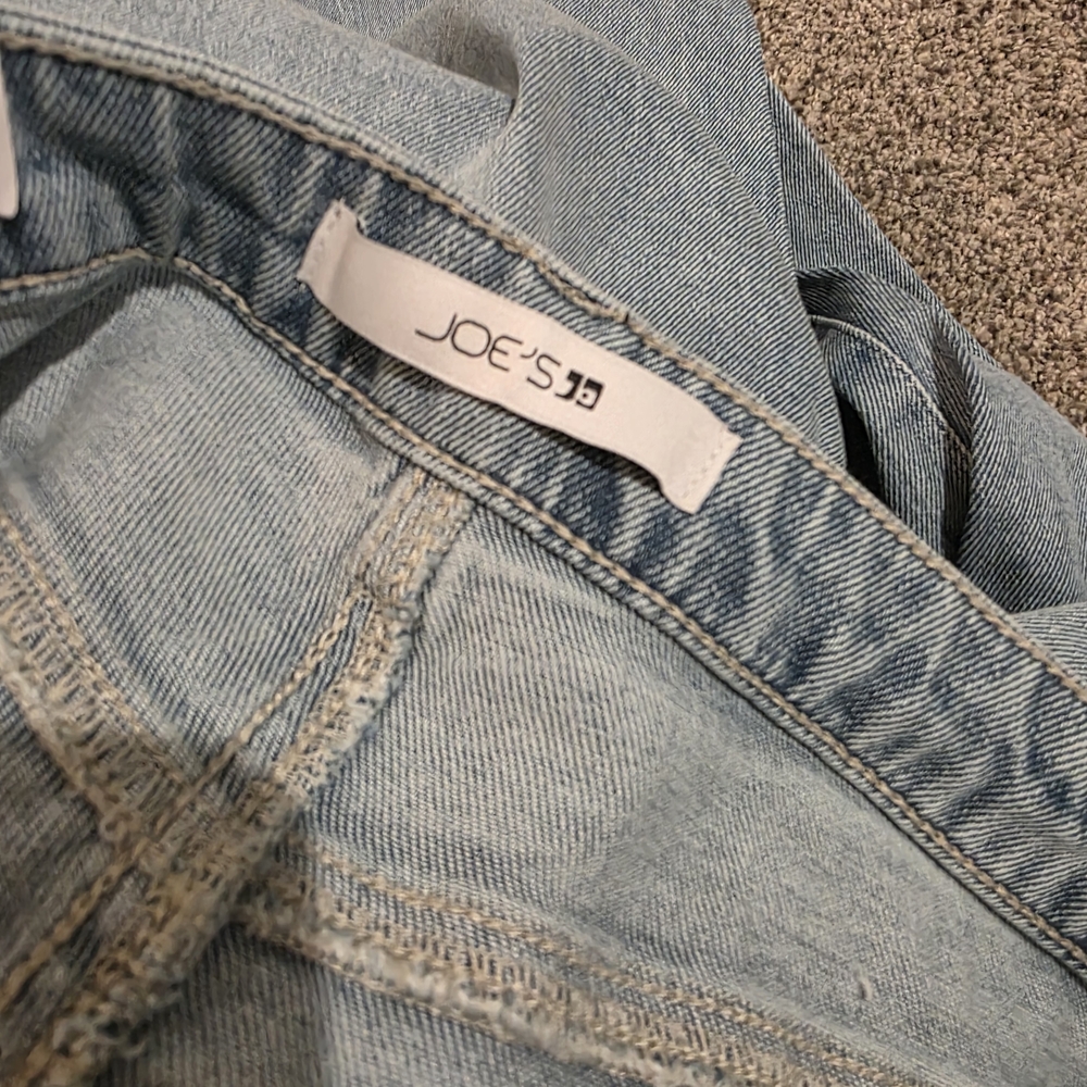 Joe's Jeans Straight Leg in Classic Blue - Picture 6 of 9